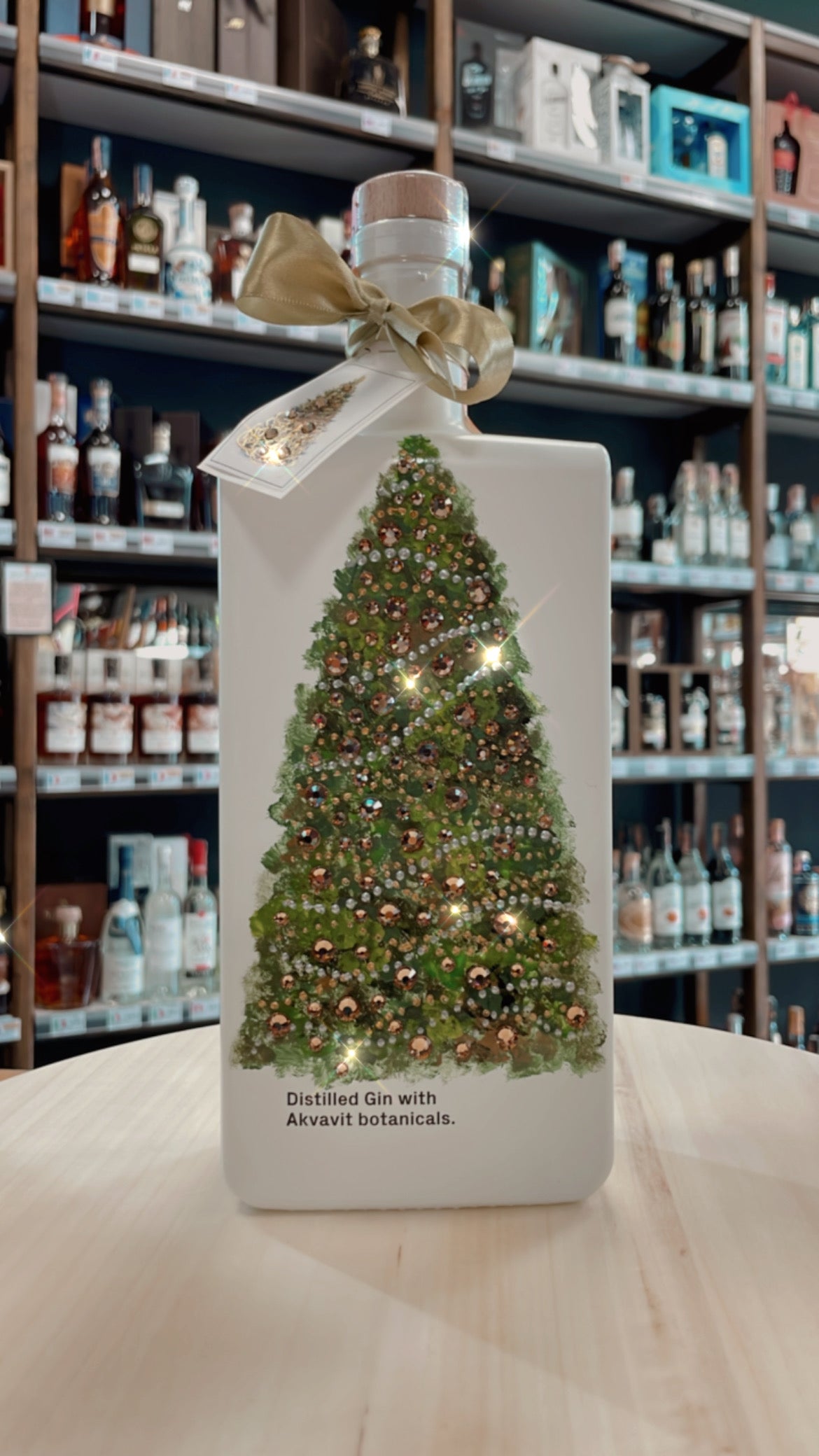 Christmas Tree Gin 1l decorated with Swarovski Elements